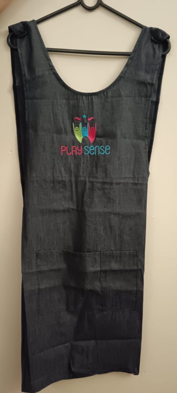 Quality pinafore denim apron